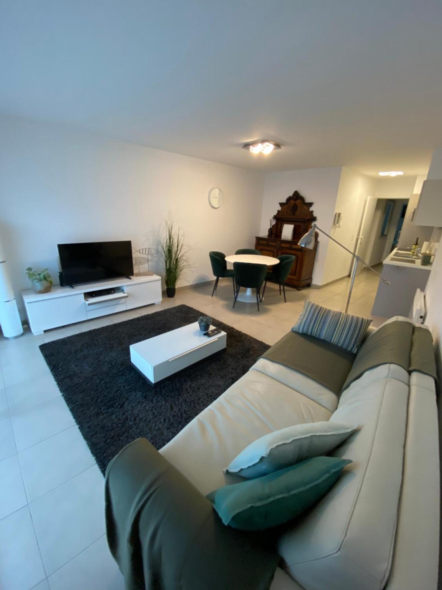 Gezellig Modern Appartement Met Optie Garagebox En In De Buurt Van Strand, Winkels En Restaurants ออสเทนด์ ภายนอก รูปภาพ